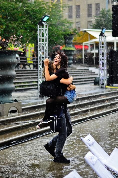 secondsintherain.jpg secondsintherain.jpg