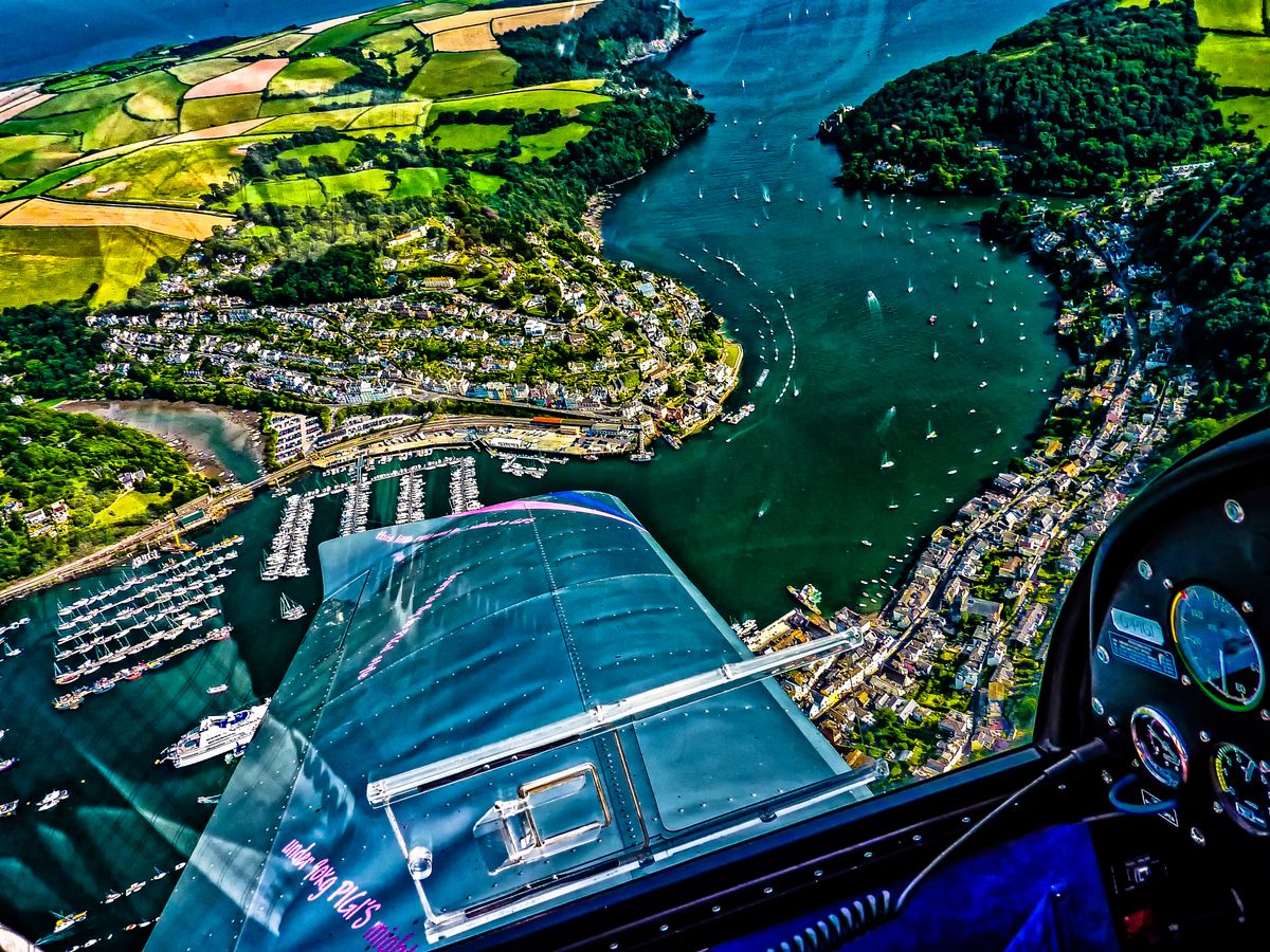 WONDERFUL DARTMOUTH  ON THE DEVON COAST