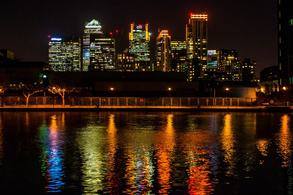 Canary Wharf at night