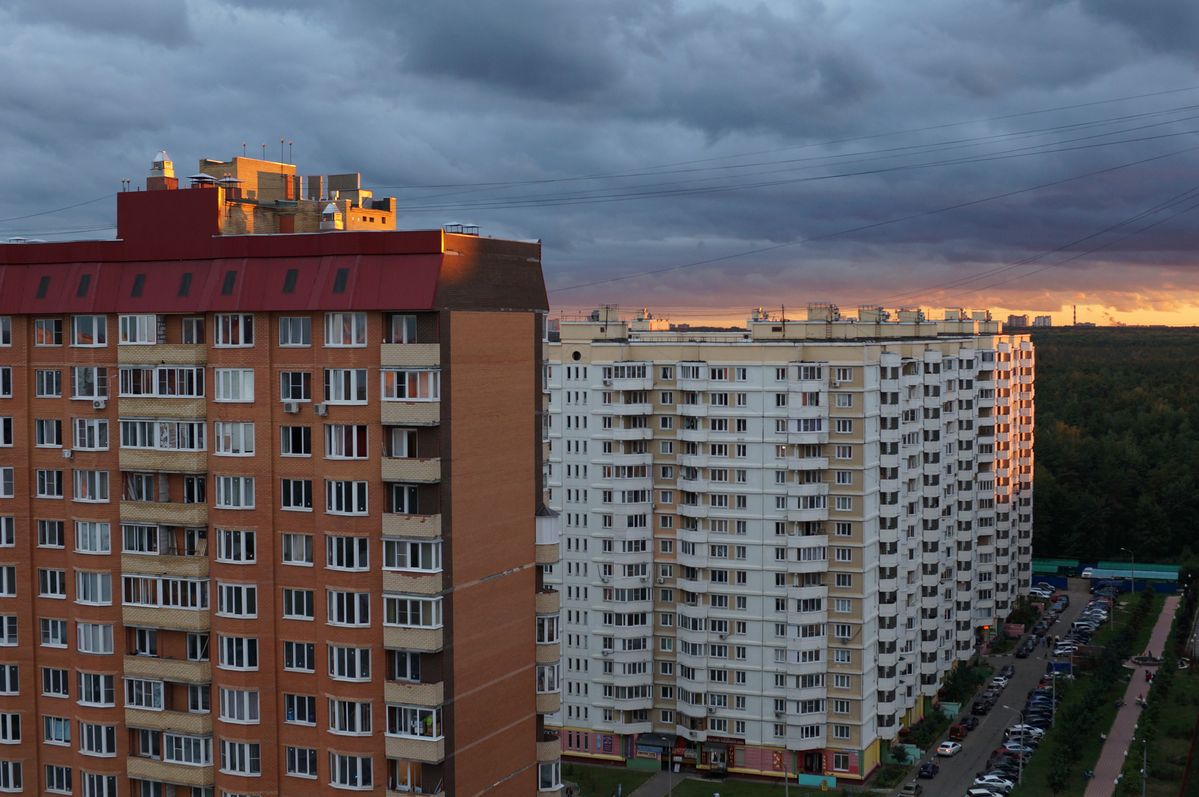 Закат солнца в ЖК Солнечная поляна.